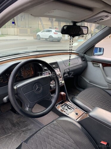 Mercedes C 180 1996, 300,000 km - 1.8 l - Bakı