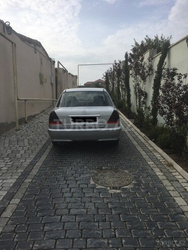 Mercedes C 220 2000, 299,872 km - 2.2 л - Bakı