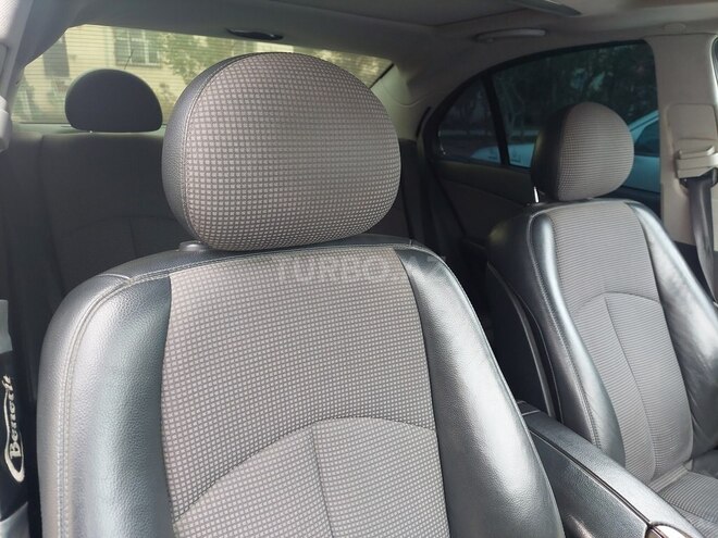 Mercedes E 270 2004, 570,000 km - 2.7 l - Bakı