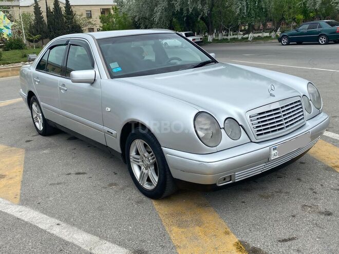 Mercedes E 200 1999, 244,789 km - 2.0 l - Bakı