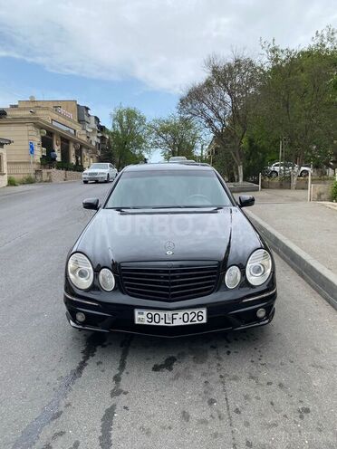 Mercedes E 350 2005, 245,000 km - 3.5 l - Bakı
