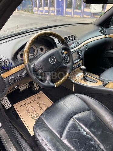 Mercedes E 350 2005, 245,000 km - 3.5 l - Bakı