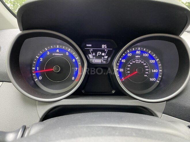 Hyundai Elantra 2015, 118,800 km - 1.8 l - Bakı
