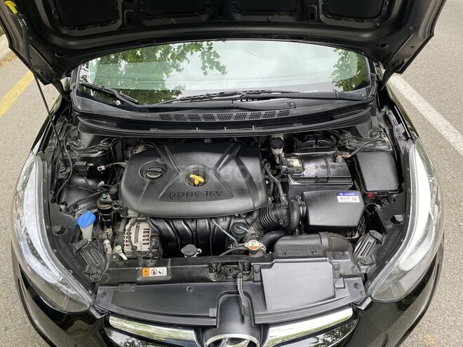 Hyundai Elantra 2015, 118,800 km - 1.8 l - Bakı