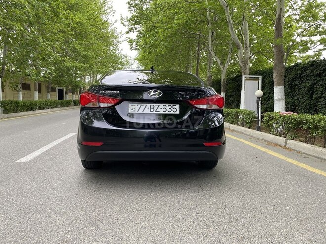 Hyundai Elantra 2015, 118,800 km - 1.8 l - Bakı