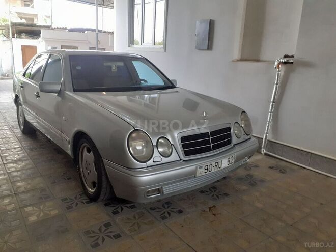 Mercedes E 200 1999, 412,000 km - 2.0 l - Gəncə
