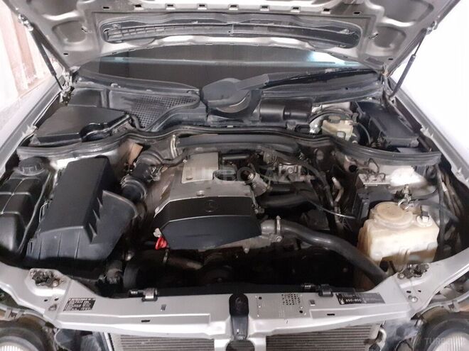 Mercedes E 200 1999, 412,000 km - 2.0 l - Gəncə