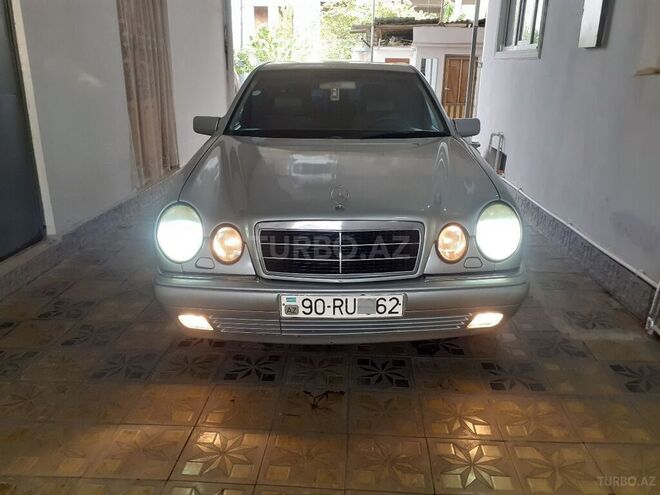 Mercedes E 200 1999, 412,000 km - 2.0 l - Gəncə