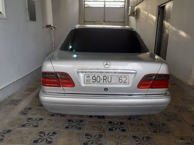 Mercedes E 200 1999, 412,000 km - 2.0 l - Gəncə