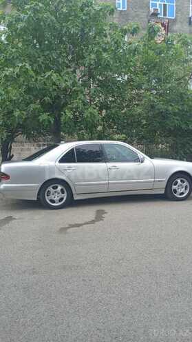 Mercedes E 220 2000, 330,000 km - 2.2 l - Lənkəran