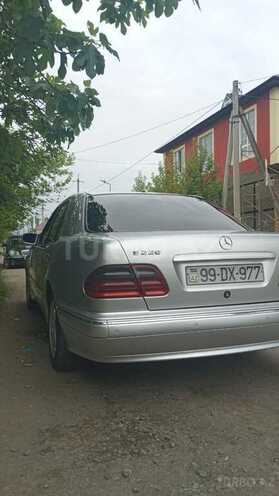 Mercedes E 220 2000, 330,000 km - 2.2 l - Lənkəran