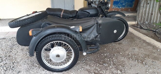 Dnepr K-750 1977, 20,000 km - 0.2 l - Saatlı