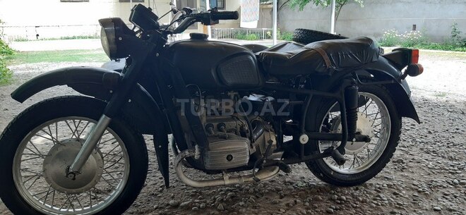 Dnepr K-750 1977, 20,000 km - 0.2 l - Saatlı