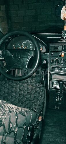 Mercedes C 180 1994, 192,000 km - 1.8 l - Qax
