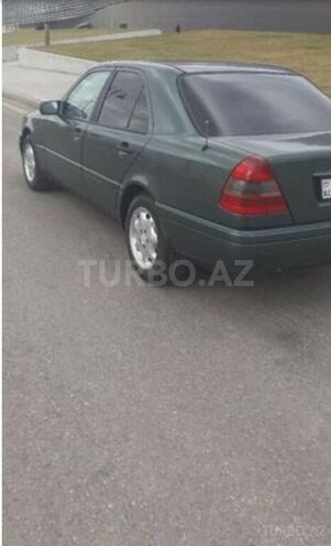 Mercedes C 180 1994, 192,000 km - 1.8 l - Qax