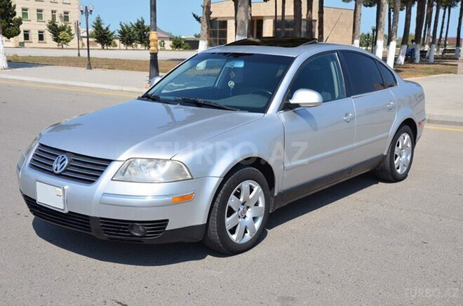 Volkswagen Passat 2004, 300,147 km - 1.8 l - Neftçala
