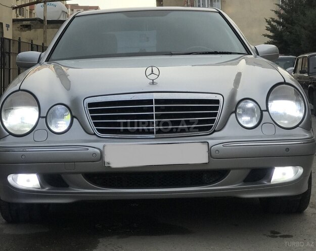 Mercedes E 320 2001, 293,533 km - 3.2 l - Bakı