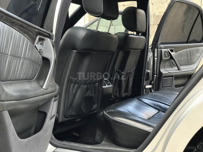 Mercedes E 320 2001, 293,533 km - 3.2 l - Bakı
