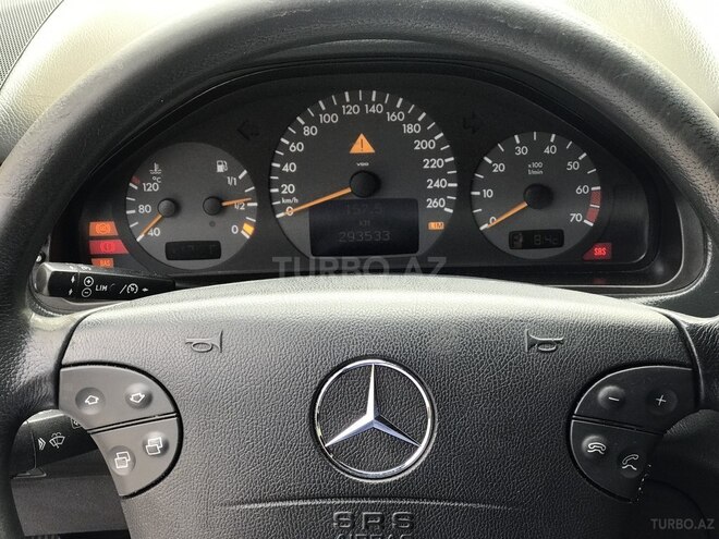 Mercedes E 320 2001, 293,533 km - 3.2 l - Bakı