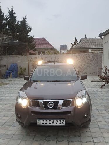 Nissan X-Trail 2013, 218,000 km - 2.5 l - Bakı
