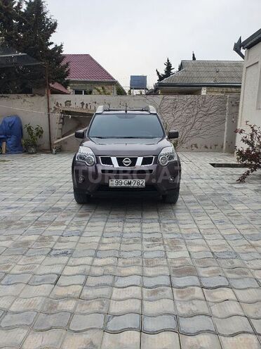 Nissan X-Trail 2013, 218,000 km - 2.5 l - Bakı