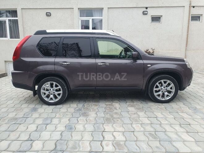 Nissan X-Trail 2013, 218,000 km - 2.5 l - Bakı