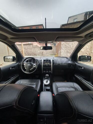 Nissan X-Trail 2013, 218,000 km - 2.5 l - Bakı