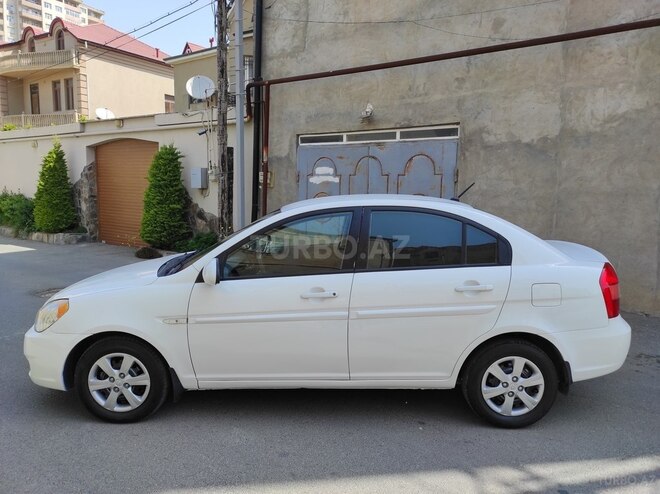 Hyundai Accent 2009, 230,000 km - 1.4 л - Bakı