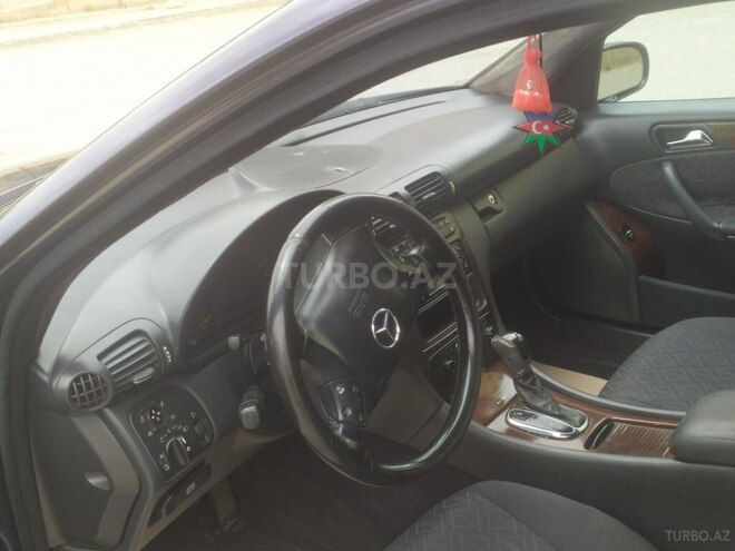 Mercedes C 240 2001, 317,000 km - 2.4 l - Bakı