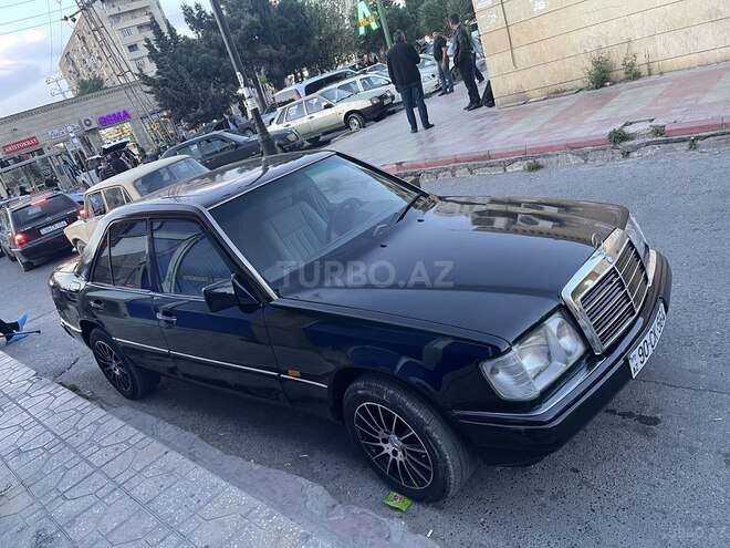 Mercedes E 230 1992, 150,000 km - 2.3 l - Bakı
