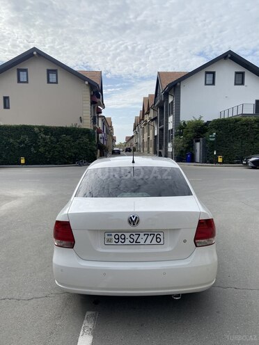 Volkswagen Polo 2013, 185,000 km - 1.6 l - Bakı