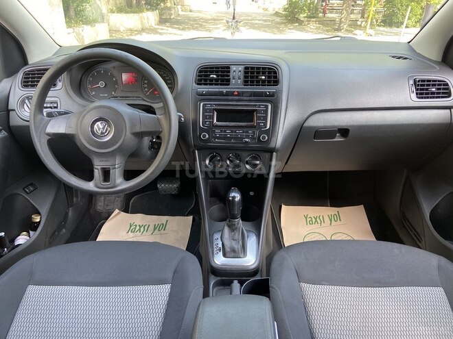Volkswagen Polo 2013, 185,000 km - 1.6 l - Bakı