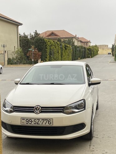 Volkswagen Polo 2013, 185,000 km - 1.6 l - Bakı