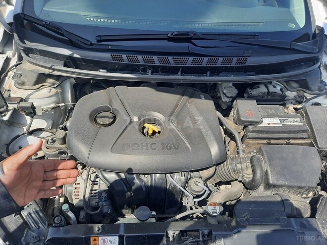Hyundai Elantra 2015, 138,519 km - 1.8 l - Bakı