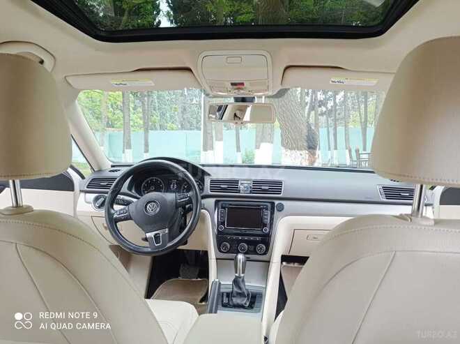 Volkswagen Passat 2015, 85,000 km - 1.8 л - Bakı