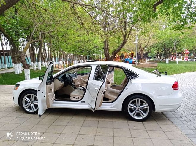 Volkswagen Passat 2015, 85,000 km - 1.8 л - Bakı