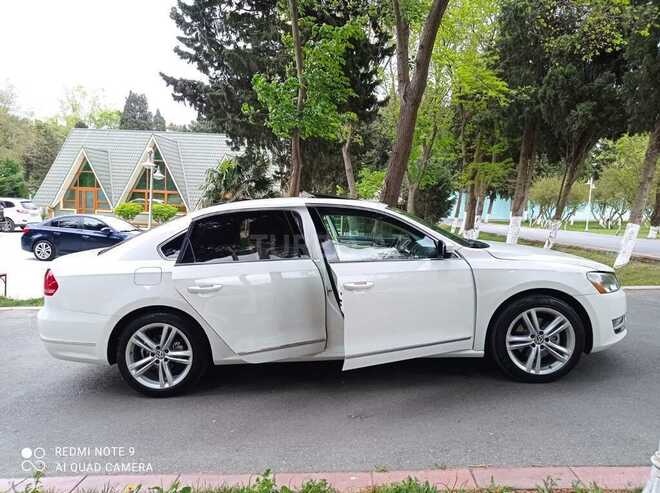 Volkswagen Passat 2015, 85,000 km - 1.8 л - Bakı