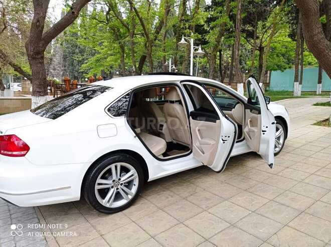 Volkswagen Passat 2015, 85,000 km - 1.8 л - Bakı