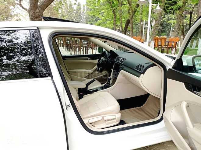 Volkswagen Passat 2015, 85,000 km - 1.8 л - Bakı