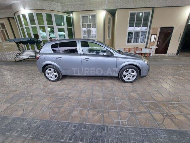Opel Astra 2006, 245,000 km - 1.3 l - İmişli