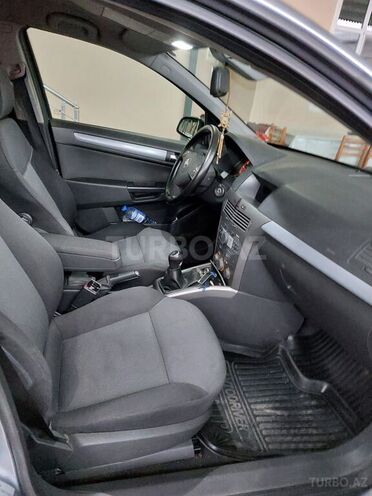 Opel Astra 2006, 245,000 km - 1.3 l - İmişli