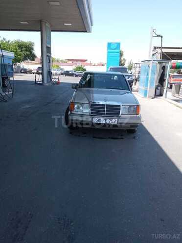 Mercedes E 200 1992, 315,678 km - 2.0 л - Bakı