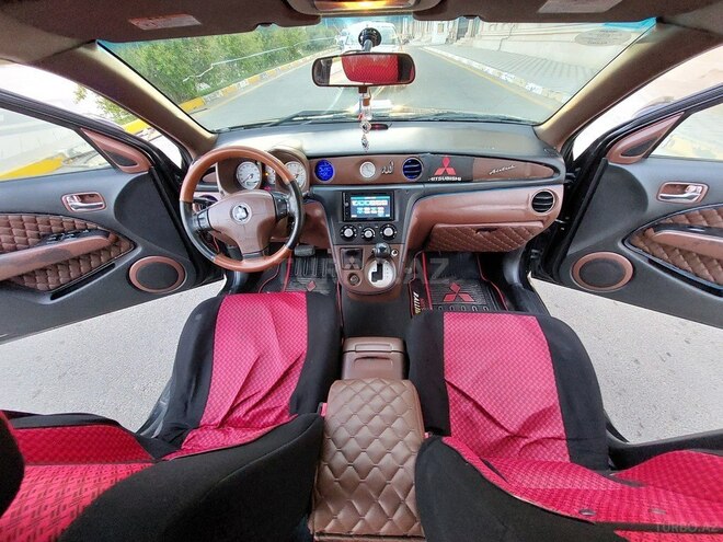 Mitsubishi Airtrek 2003, 247,000 km - 2.0 л - Bakı