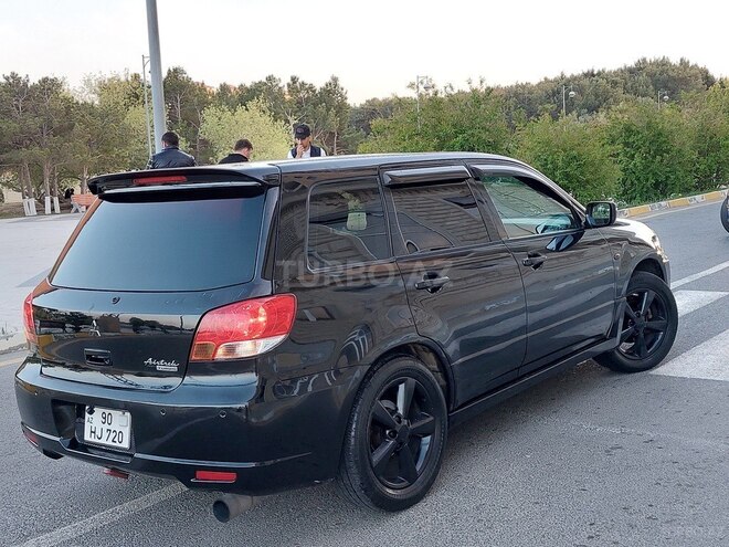 Mitsubishi Airtrek 2003, 247,000 km - 2.0 л - Bakı