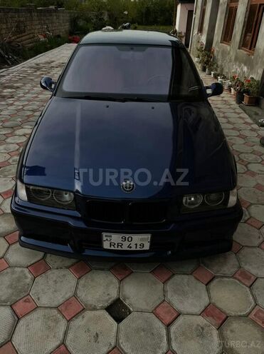 BMW 325 1993, 327,000 km - 2.5 l - Astara