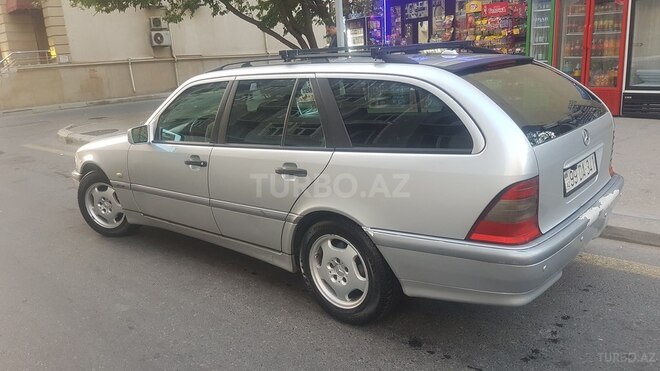 Mercedes C 220 2000, 390,000 km - 2.2 l - Bakı