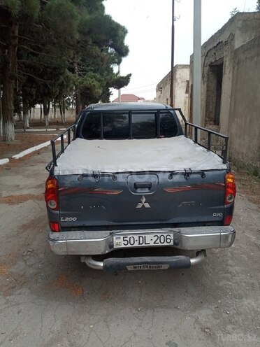 Mitsubishi L200 2006, 312,000 km - 2.4 l - Sumqayıt