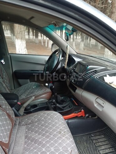 Mitsubishi L200 2006, 312,000 km - 2.4 l - Sumqayıt