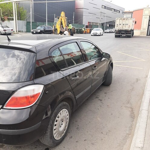 Opel Astra 2006, 130,000 km - 1.4 л - Bakı