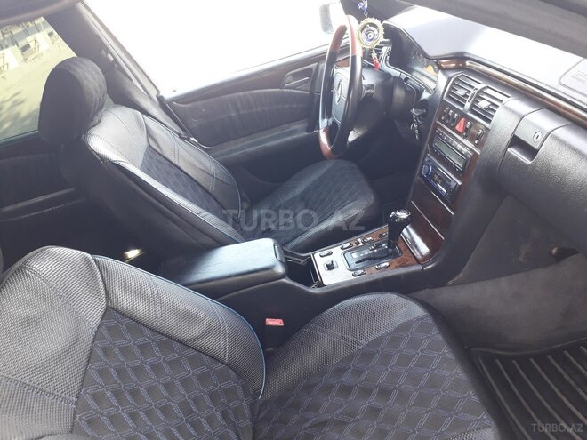 Mercedes E 280 1996, 312,654 km - 2.8 l - Sumqayıt